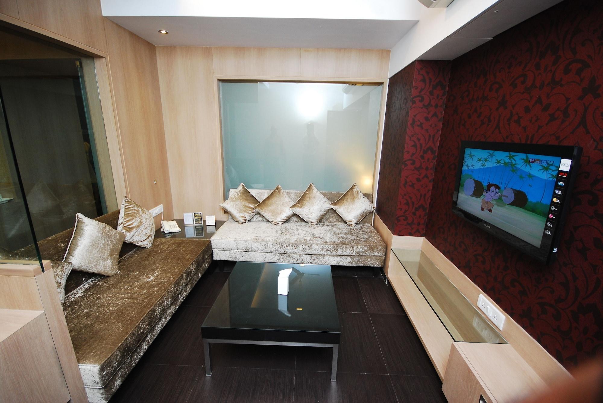 Mira-Bhayandar Gcc Hotel And Club מראה חיצוני תמונה