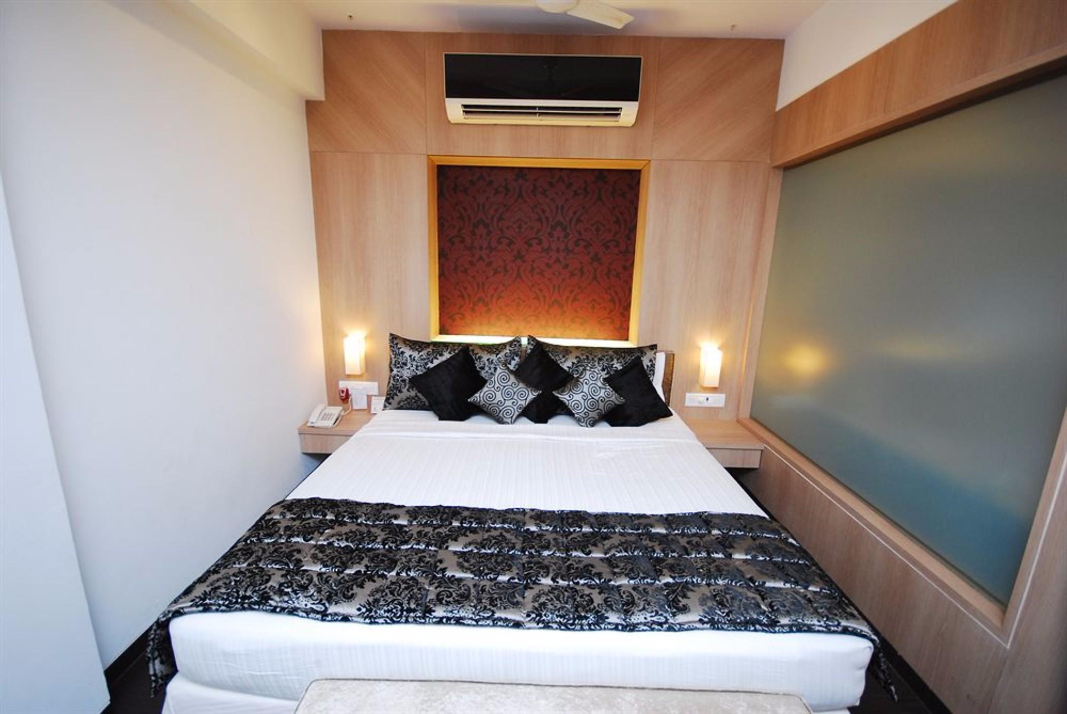 Mira-Bhayandar Gcc Hotel And Club מראה חיצוני תמונה