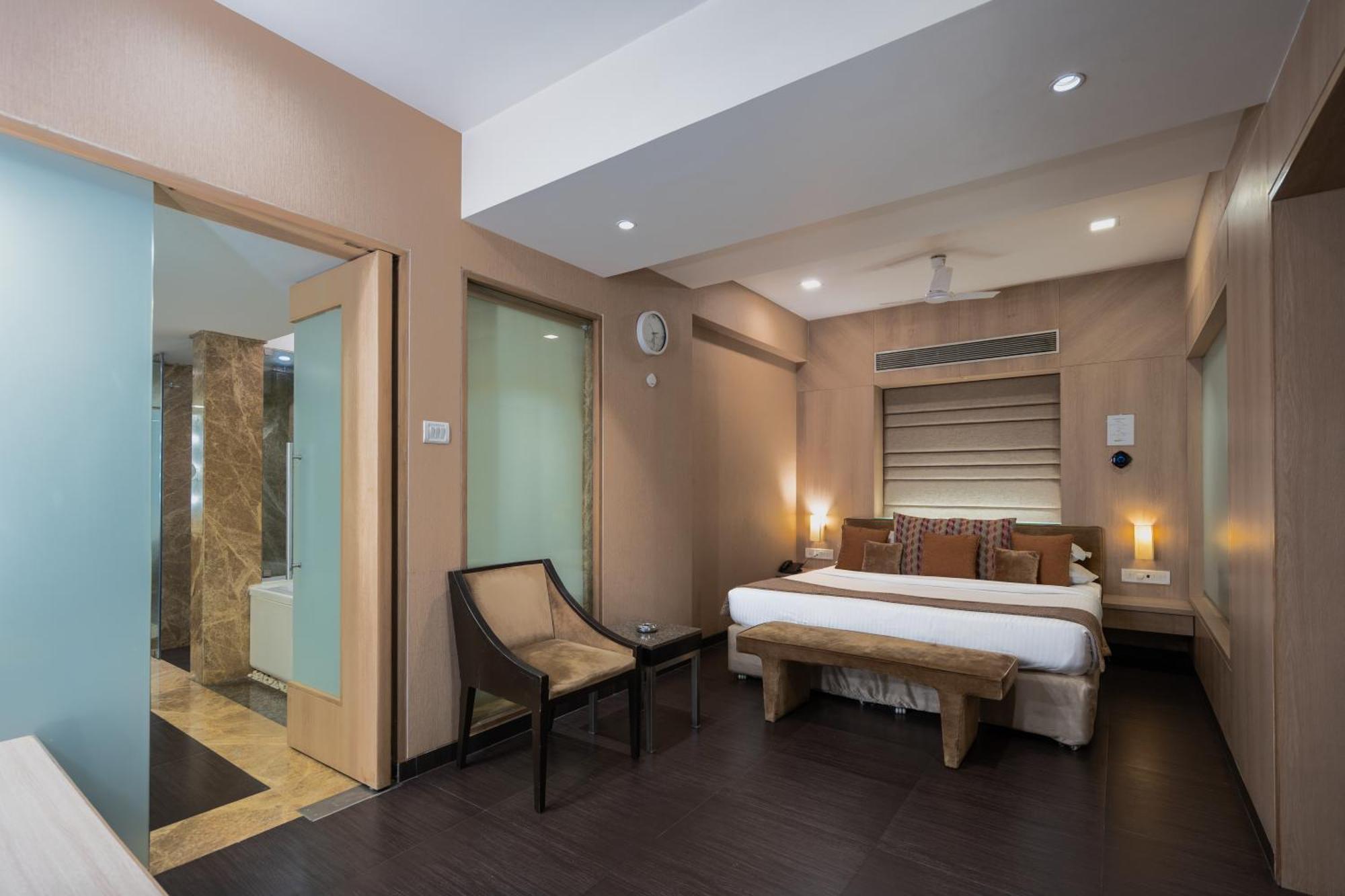 Mira-Bhayandar Gcc Hotel And Club מראה חיצוני תמונה