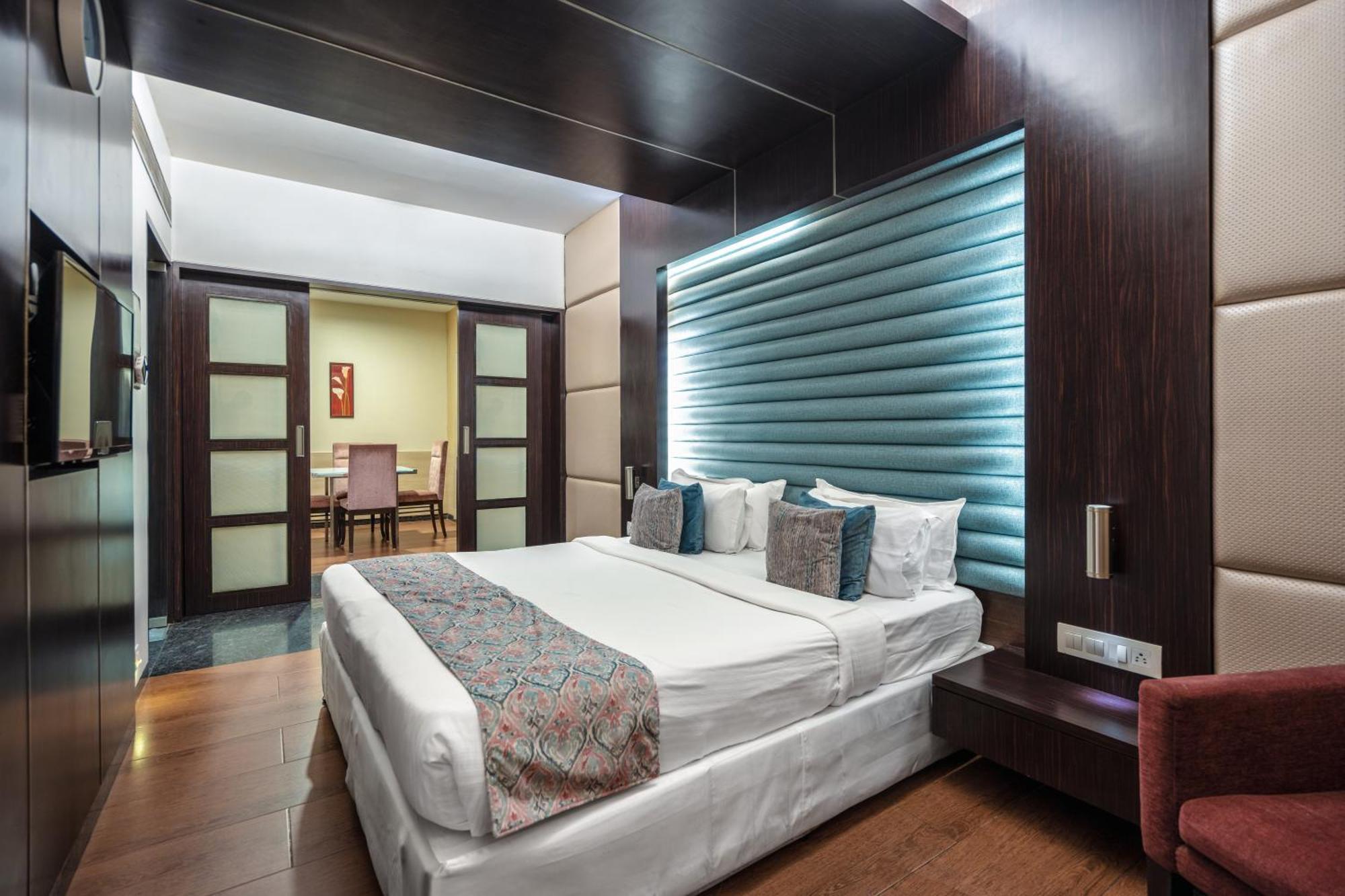 Mira-Bhayandar Gcc Hotel And Club מראה חיצוני תמונה