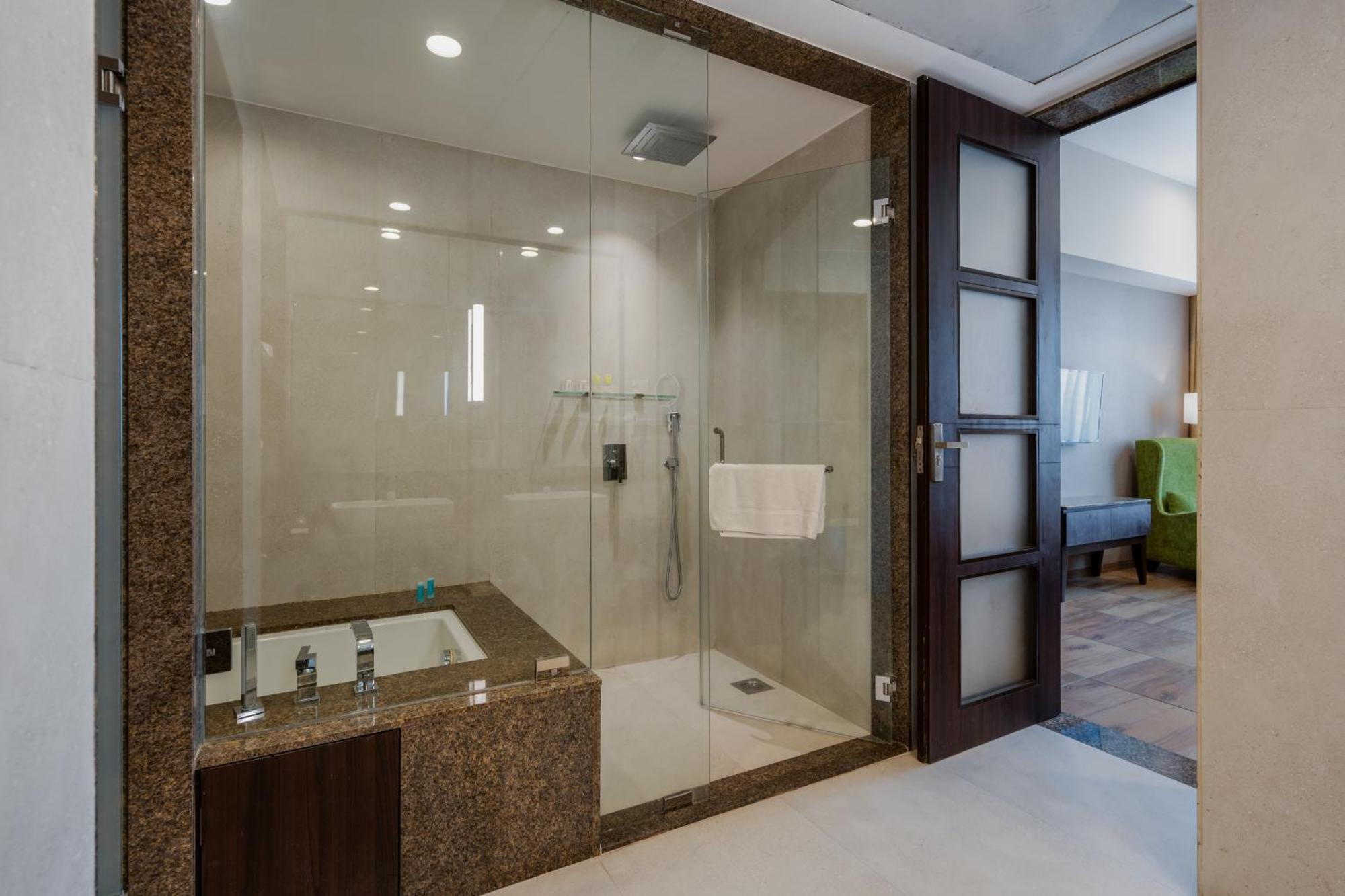 Mira-Bhayandar Gcc Hotel And Club מראה חיצוני תמונה