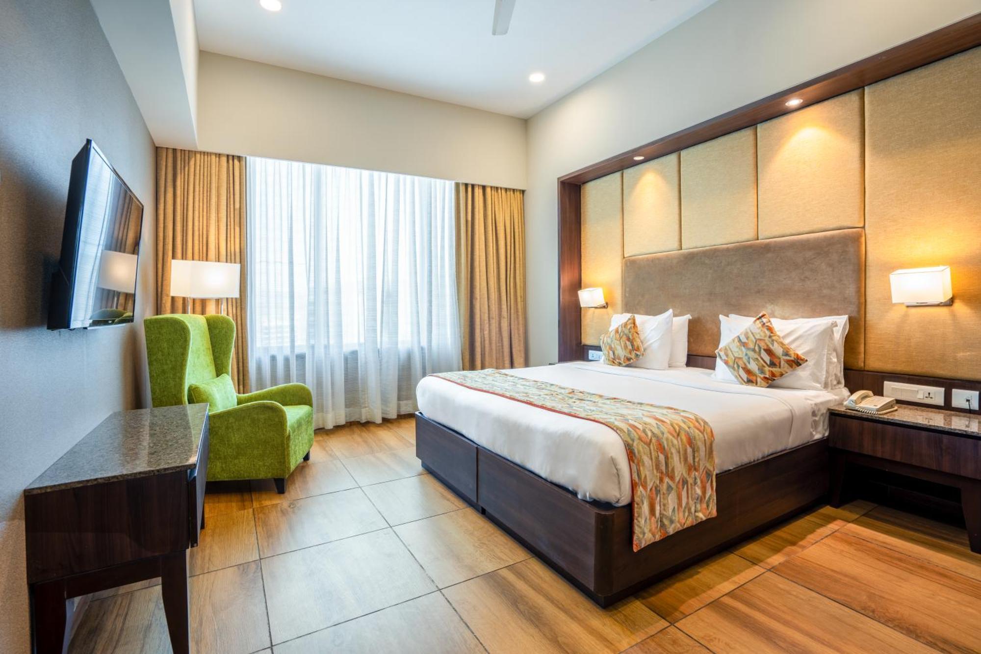 Mira-Bhayandar Gcc Hotel And Club מראה חיצוני תמונה
